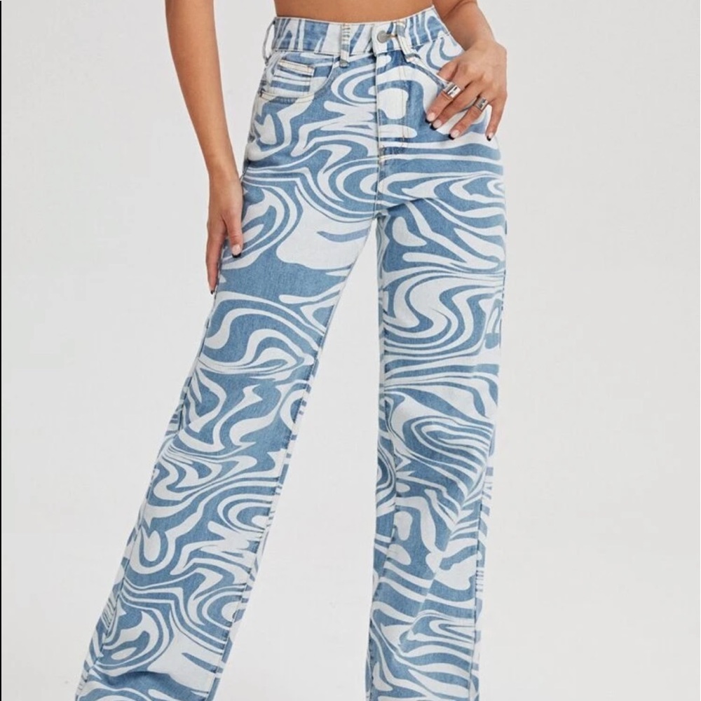 Jeans - Picture 5 of 6
